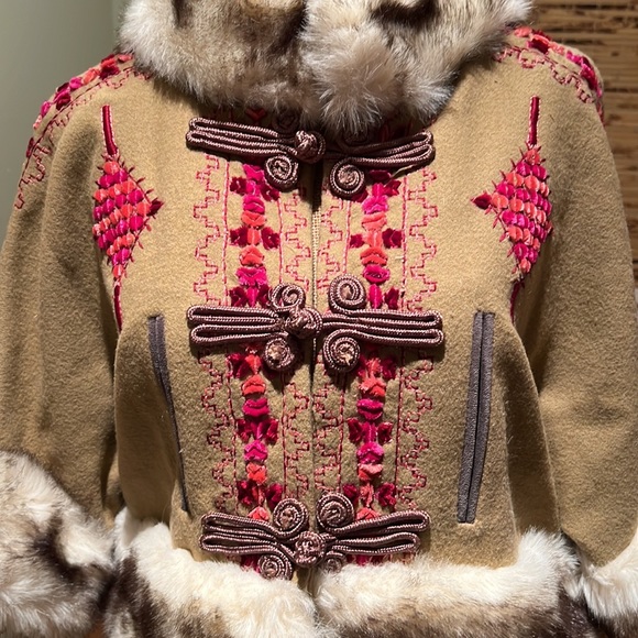 Anthropologie Plenty By Tracy Reese Embroidered Wool With Faux Fur S - Picture 5 of 11